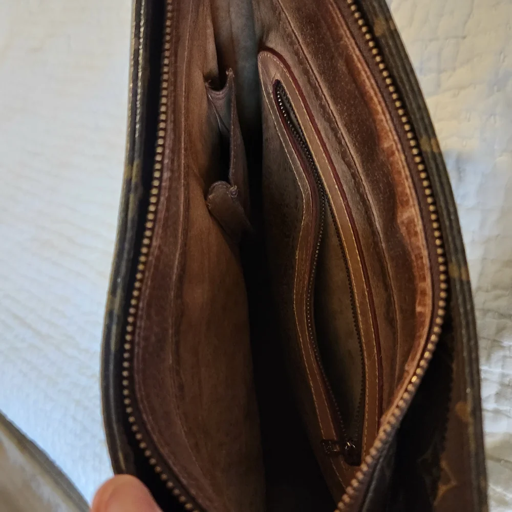 Louis Vuitton Brown Monogram Looping GM Shoulder Bag with Vachetta Leather - Picture 4 of 12